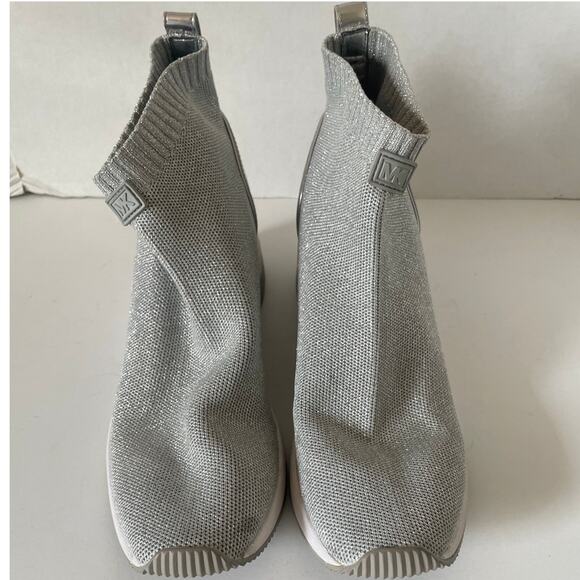 MICHAEL Michael Kors Skyler Silver Metallic Stretch Knit Sock Booties • Size 8 - Picture 2 of 8